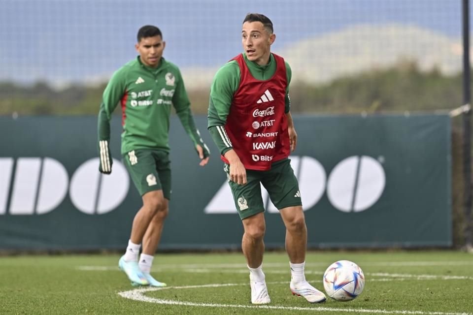 Andrés Guardado y Orbelín Pineda.