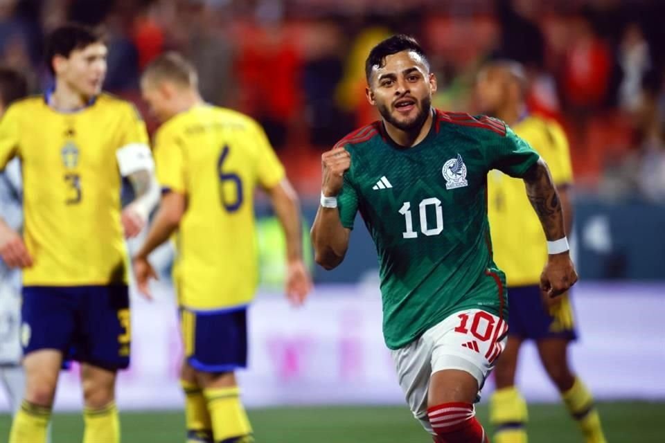 Alexis Vega marcó para la Selección Mexicana.