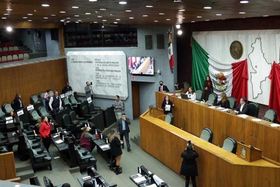 La presidencia de esa Comisión especial quedó a cargo de la panista Lilia Olivares.