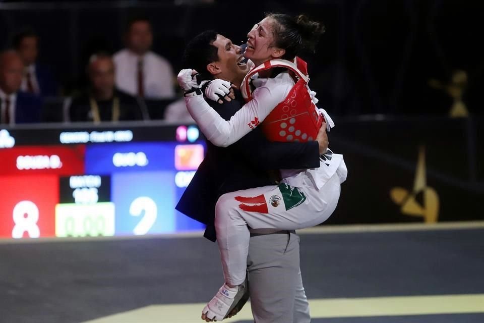 Daniela Souza ganó medalla de oro en la categoría de -49kg del Campeonato Mundial de Taekwondo Guadalajara 2022, al vencer a la china Qing Guo.