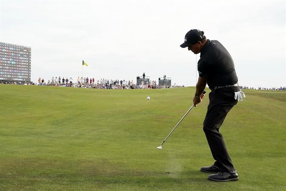 Phil Mickelson sueña con el título.