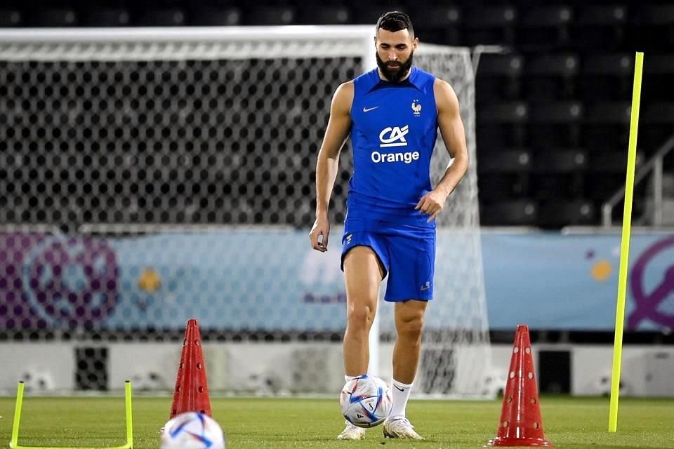 Benzema es pieza vital del ataque francés.