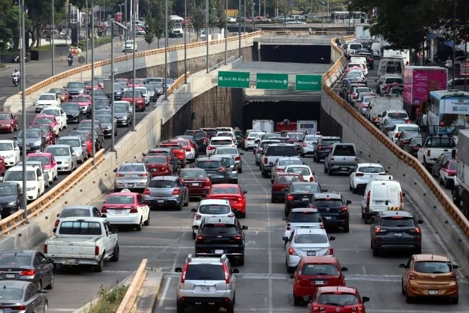 Para ser beneficiario del descuento, el vehículo debe estar al corriente en el pago de la boleta, que incluye el refrendo por las placas, expuso. 