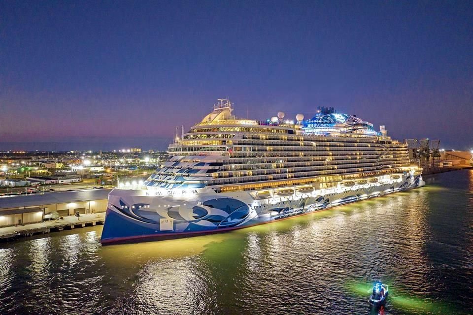 A bordo del navío Prima , los cruceristas hallan delicias, mimos y un catálogo de entretenimiento.