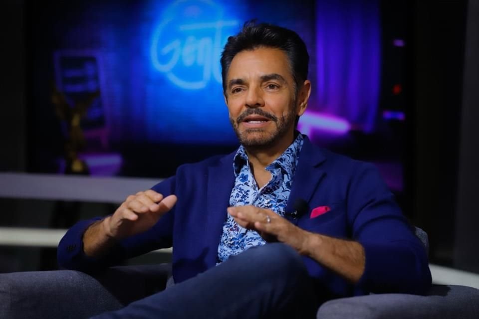 Eugenio Derbez reveló que no podrá levantar el brazo más allá del hombro tras las fracturas y cirugía que tuvo a finales de agosto.