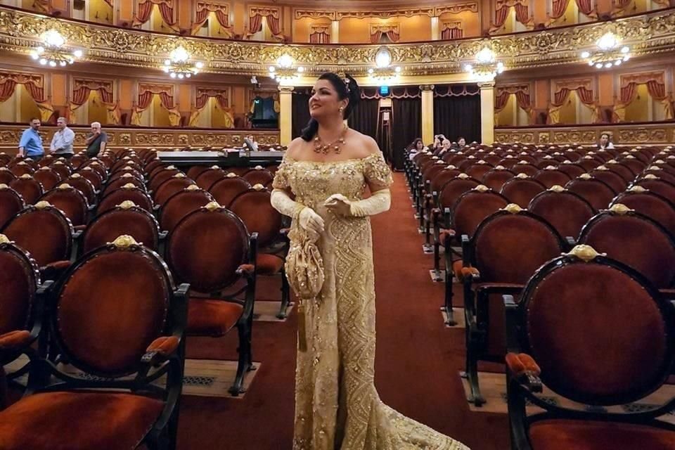 En la imagen, Anna Netrebko como Floria, de 'Tosca', ópera pucciniana que cantará el jueves en Buenos Aires.
