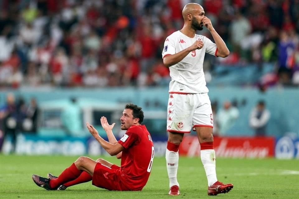 Daneses y tunecinos empataron en su primer partido del Mundial.