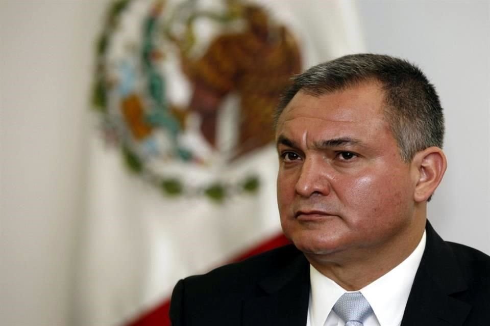 El ex Secretario de Seguridad Genaro García Luna supuestamente colaboró con el Cártel de Sinaloa durante el sexenio de Felipe Calderón.