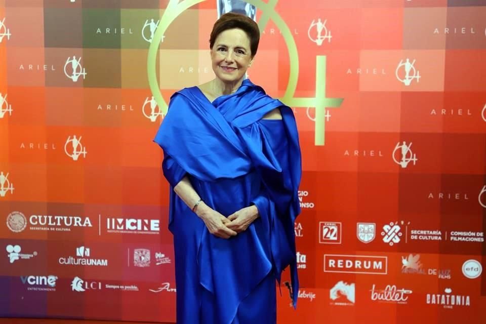 Diana Bracho, quien recibió el Ariel de Oro este año, lamentó las circunstancias por las que pasa la Academia de Cine.