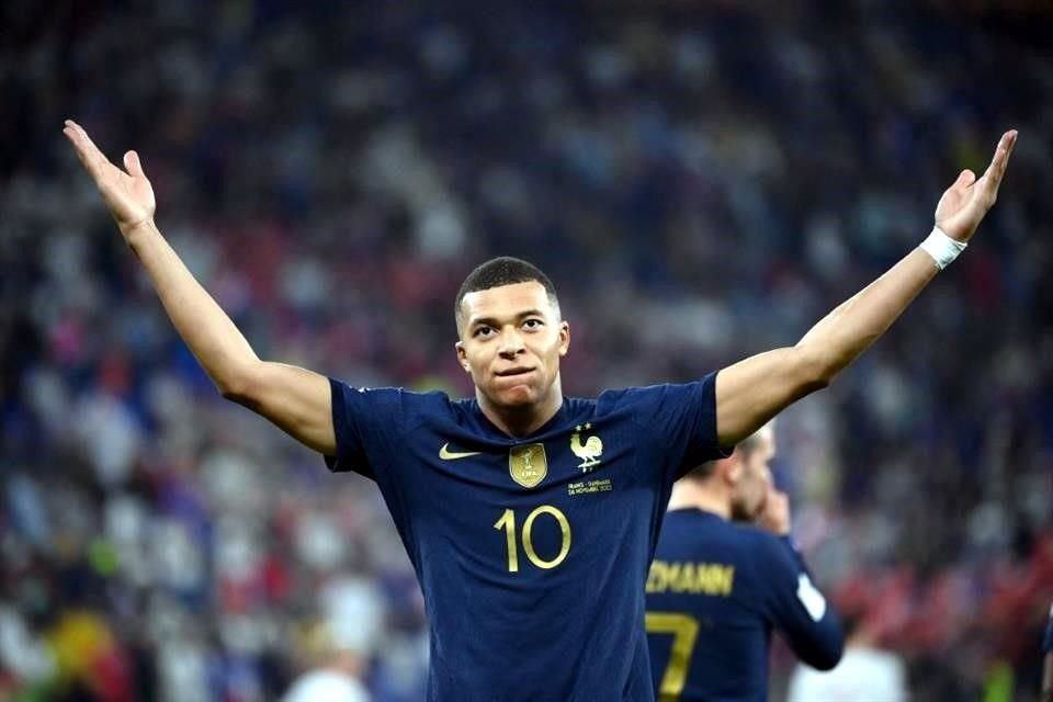 Kylian Mbappe anotó al 61' y 86' para la victoria de Francia.