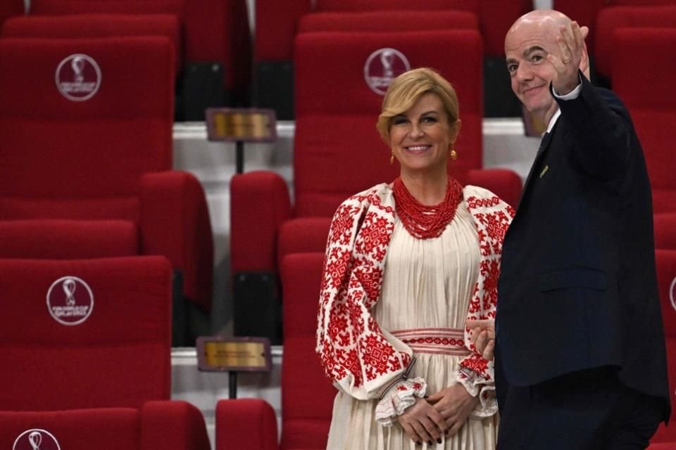 Kolinda Grabar-Kitarovi, ex presidente de Croacia,  estuvo acompañada del presidente de la FIFA Gianni Infantino.