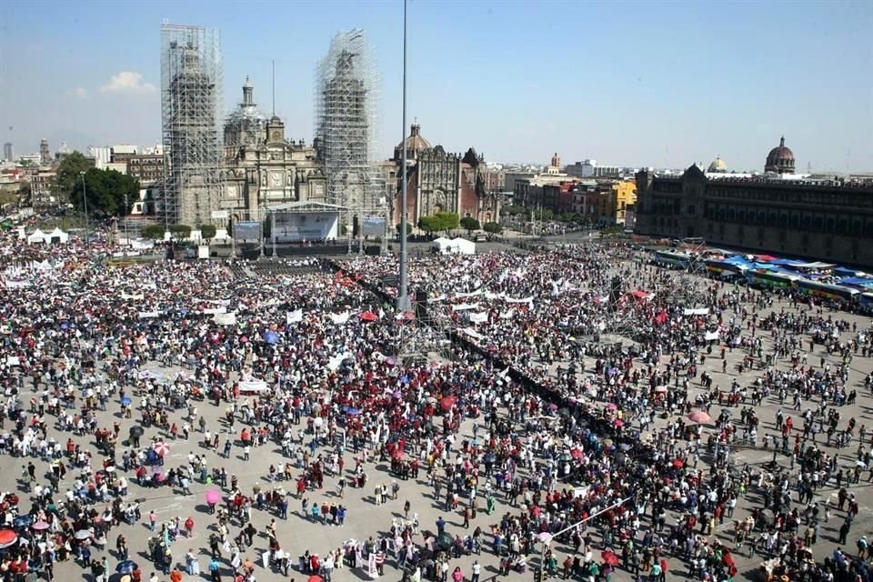 Ocupacin del Zcalo capitalino a las 13:00 horas.