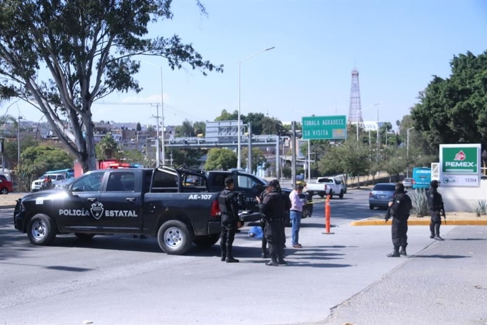 Un hombre perdió la vida la tarde de este lunes en la Colonia Jalisco, luego de ser embestido por un conductor desconocido, quien huyó tras los hechos.