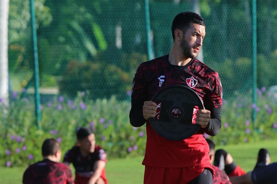 Tras la salida de Diego Cocca, Camilo Vargas se enfoca en colaborar con el nuevo entrenador, Benjamín Mora.