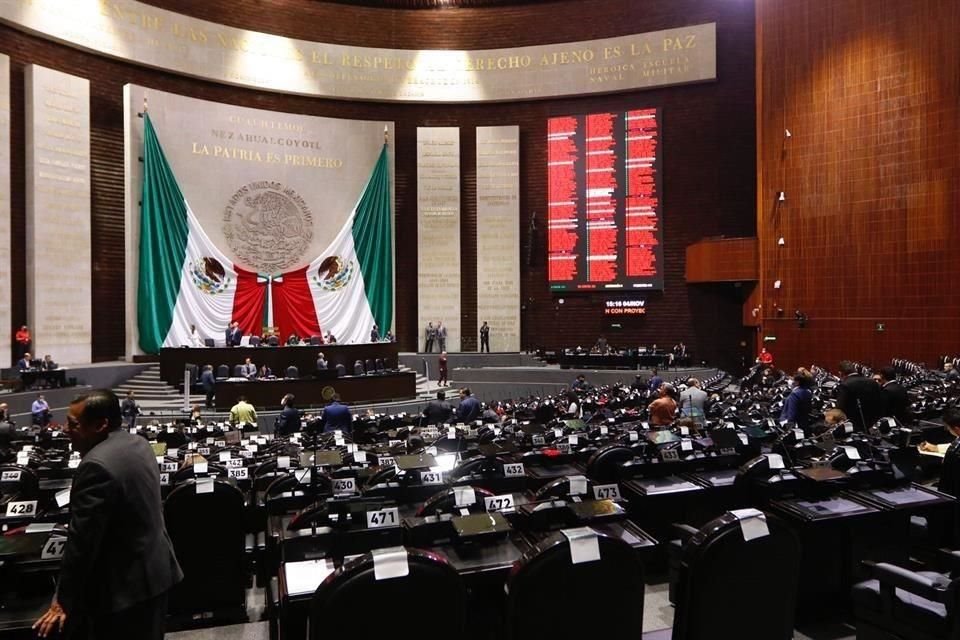 La discusión en el Pleno se pospuso para la siguiente semana.