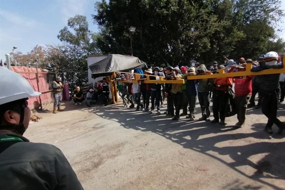 Luego de que la Profepa clausuró este martes el basurero de Matatlán, la recolección de basura doméstica comenzará a fallar a partir de este miércoles.