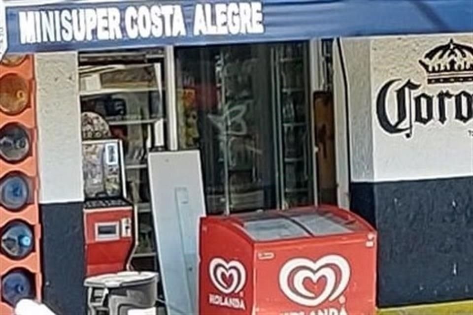 También había en la tienda de Gabriel Ramos Millán y Arista, en Santa Teresita.