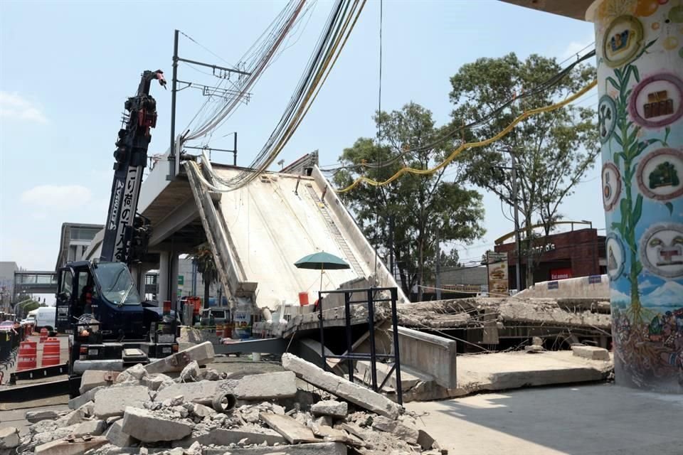 Con las pruebas de concreto tomadas de la estructura colapsada en la Línea 12 del Metro se iniciaron las pruebas de laboratorio.