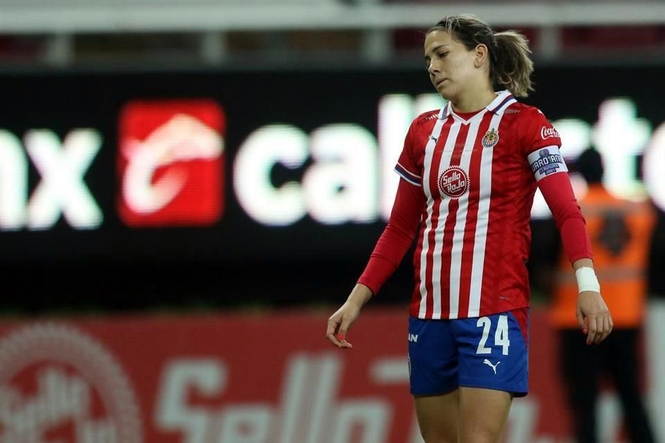 Alicia Cervantes tuvo una clara para el empate en el primer tiempo, pero mandó su remate por encima.