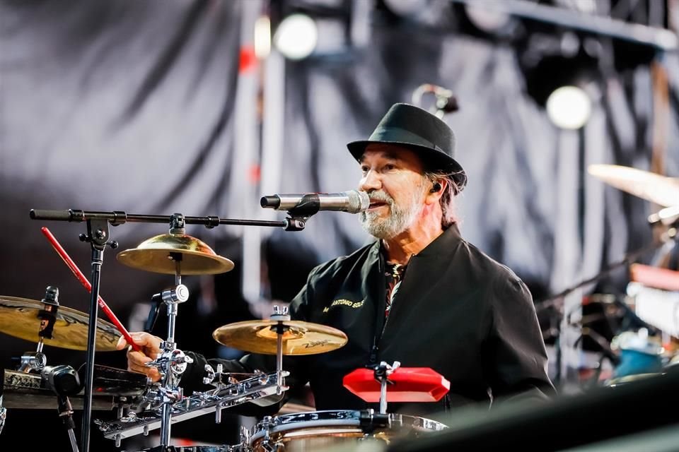 Los Bukis realizaron un 'sound check' previo a su concierto en el Estadio Azteca.