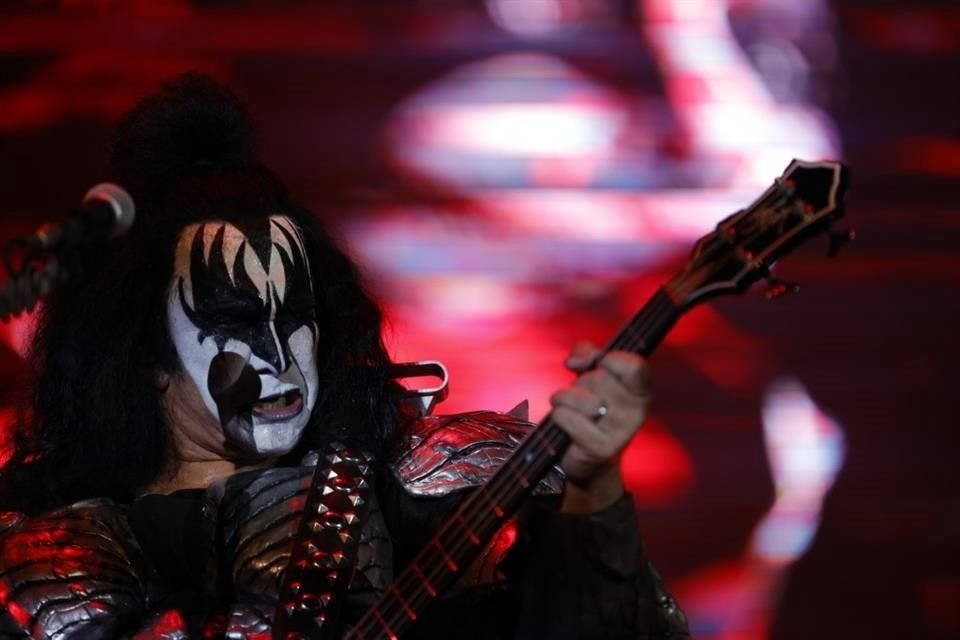 KISS cumplió con creces el ofrecer un show apoteósico en el Hell & Heaven.