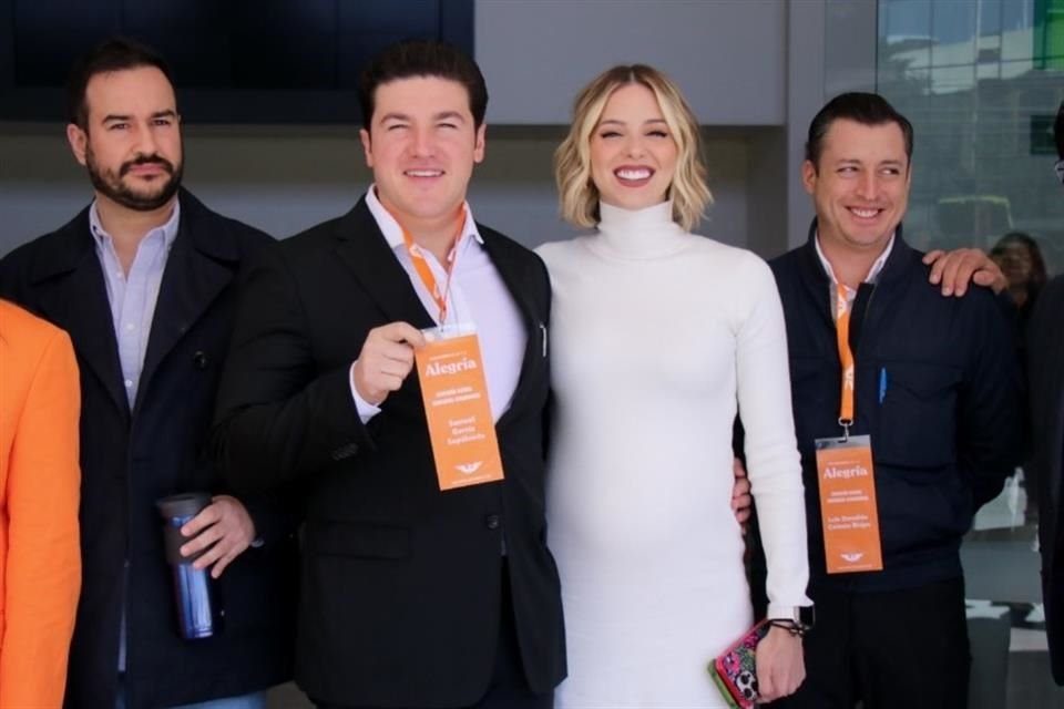 Agustín Basave, Diputado federal de NL por MC, el Gobernador Samuel García, su esposa, Mariana Rodríguez, y Luis Donaldo Colosio, Alcalde de Monterrey.