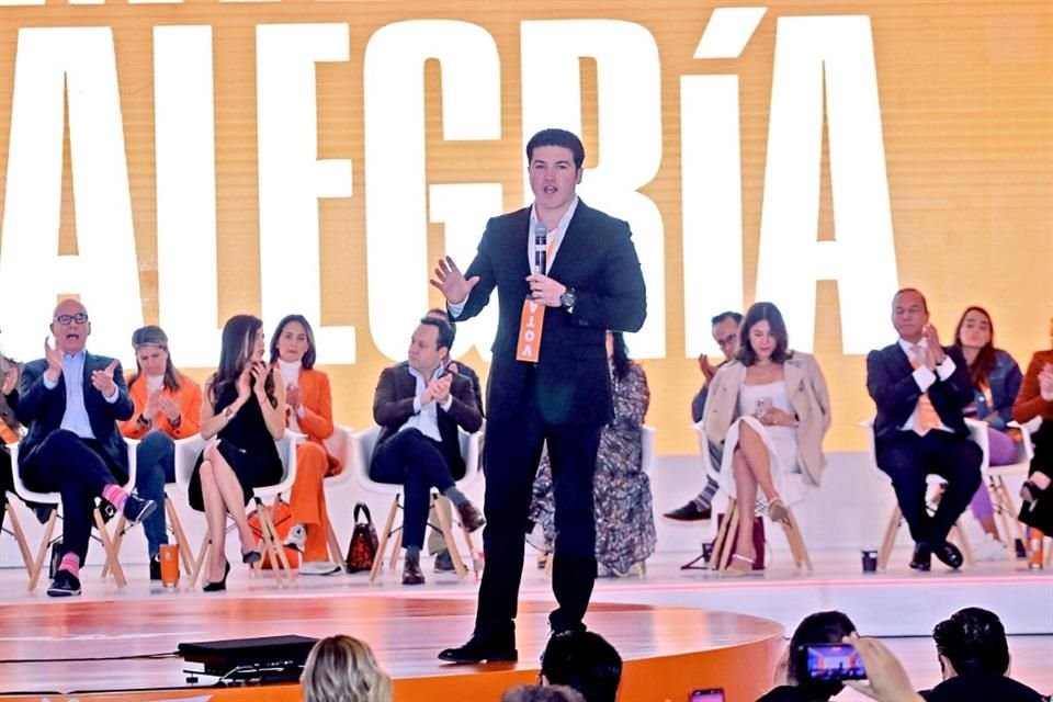 Con tan sólo 14 meses como Gobernador de NL, Samuel García se autodestapó como aspirante de MC a la candidatura presidencial para 2024.