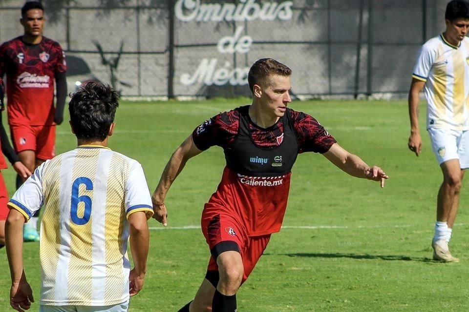 El Atlas sigue invicto y contundente en su pretemporada. En su tercer partido amistoso golearon 6-0 al Oro de la Tercera División.