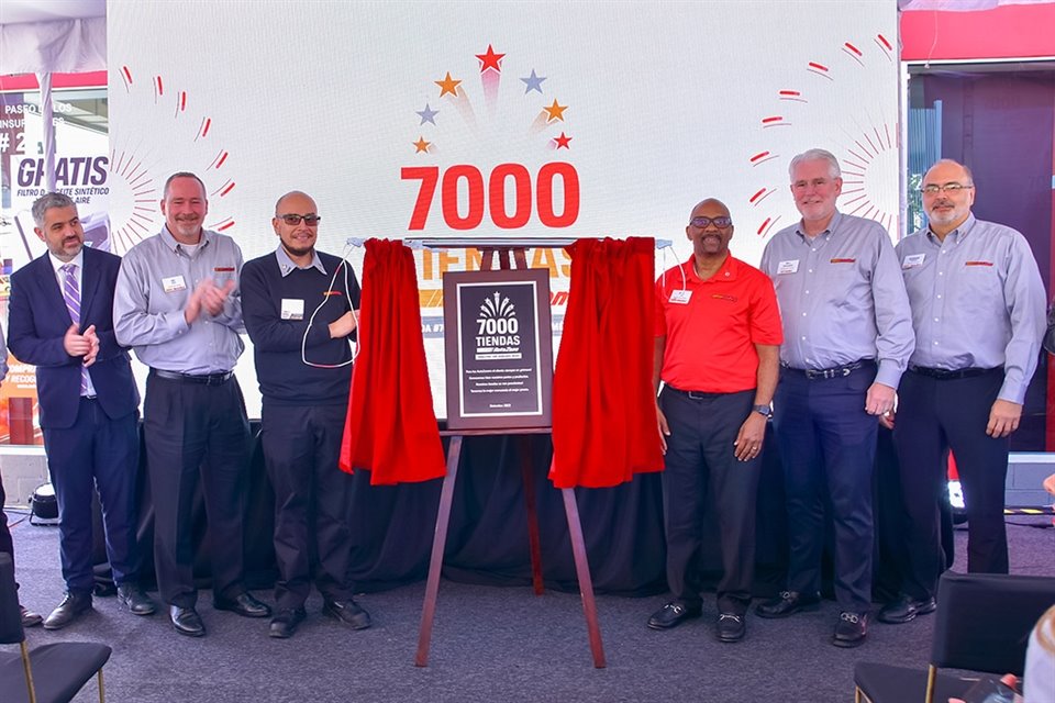 Alejandro Hernández Fonseca, Patrick Webb, René Rojas, Rick Smith, Bill Rhodes y Domingo Hurtado