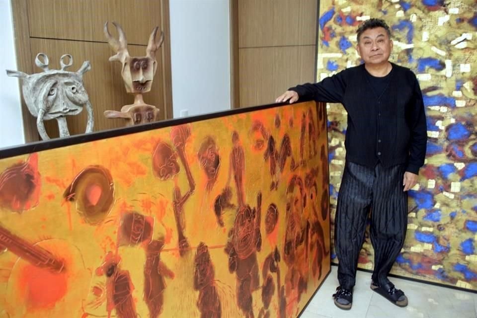 El artista exhibe 'Rescoldos de Oaxaca' en el Museo de Arte de San Diego y en la Escuela Libre de Derecho 'Juárez por la Libre', un portafolio sobre Benito Juárez.