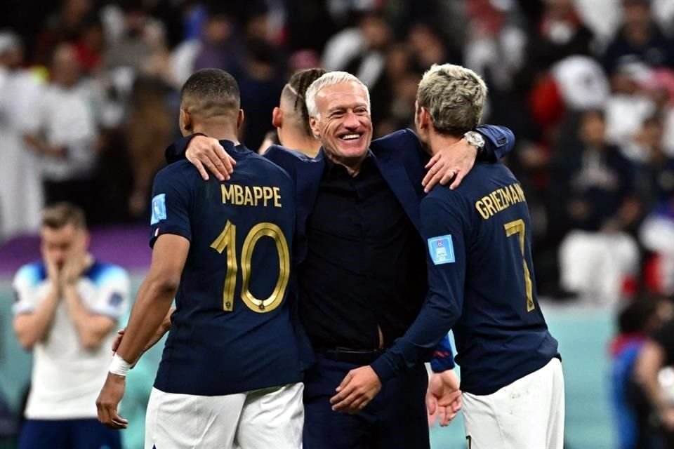 Didier Deschamps felicitó a sus jugadores por alcanzar una nueva semifinal de Mundial.