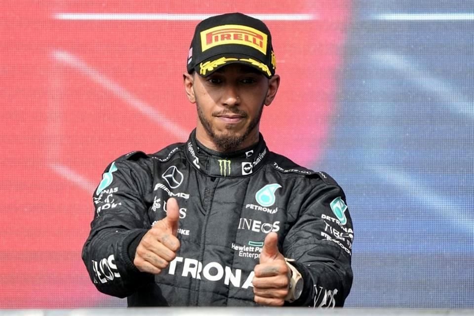 Lewis Hamilton tiene con regularidad participaciones con prestigiadas casas de moda.