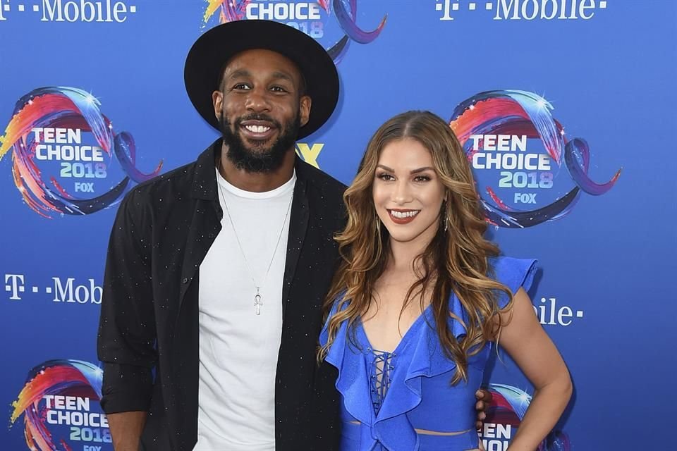 La esposa del también bailarín, Allison Holker, confirmó la noticia.