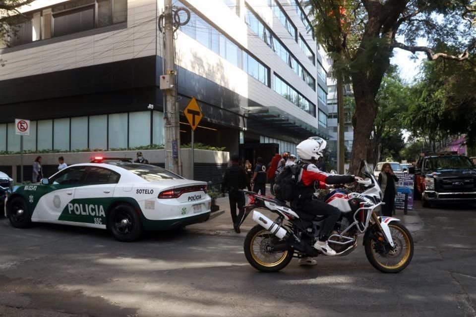 El cuerpo sin vida de un trabajador fue hallado en el cubo del elevador de un edificio ubicado en la Colonia Ampliación Granada.