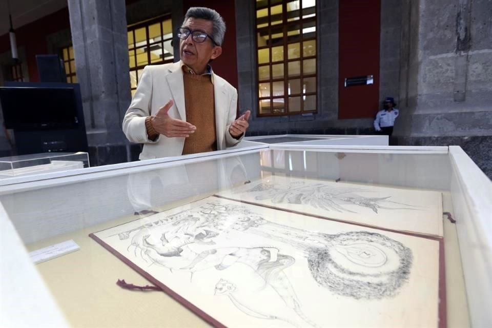 La muestra 'Gabinete de curiosidades' celebra una década de las Bibliotecas  Personales bajo resguardo de la Biblioteca de México José Vasconcelos.