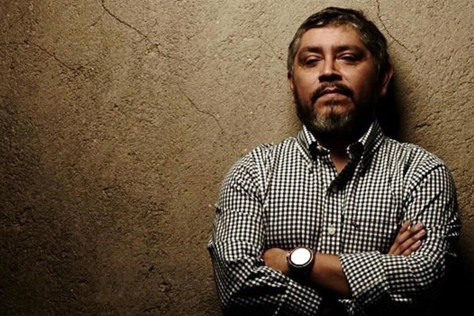 'He amado lo mejor que pude y escribo lo mejor que sé. En esa medida la vida me ha correspondido', dijo el poeta Luis Aguilar al reflexionar en 2018 sobre sus 20 años de trayectoria literaria. 