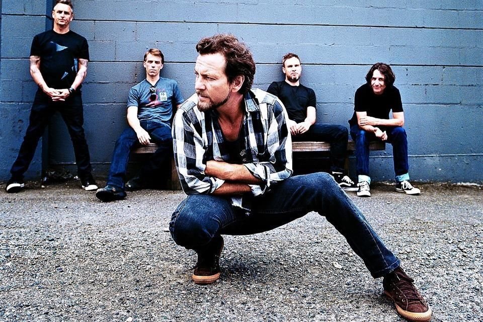 Alianza Editorial lanza en México la biografía 'Not For You. Pearl Jam, Vivir en Presente', sobre la legendaria banda fundada en Seattle.