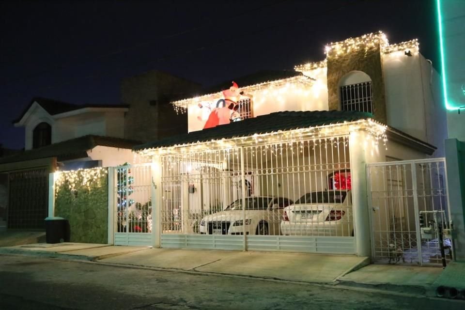 Una revisión general a los adornos con el fin de cerciorarse que estén en buen estado es parte de las recomendaciones.