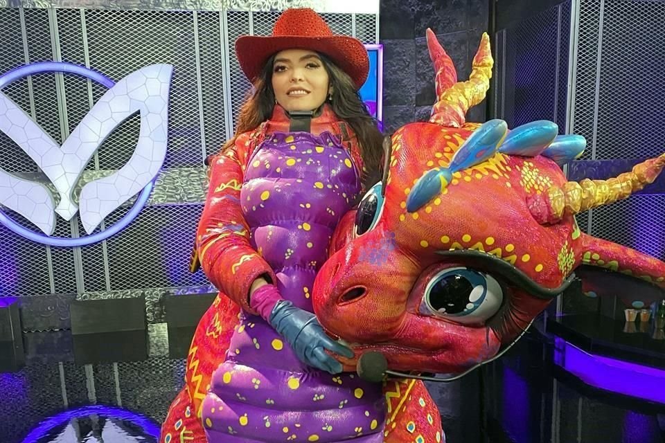 Ana Bárbara, quein se disfrazó de Alebrije, logró el segundo lugar dentro del programa musical de concursos.