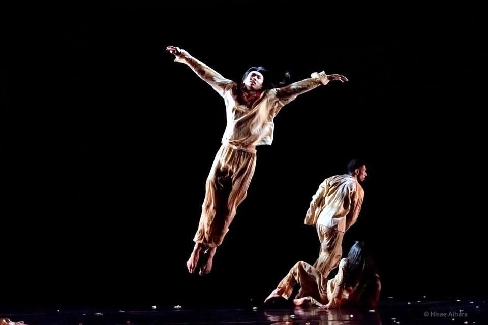 'Madre migrante', creada por el coreógrafo mexicano Raúl Tamez para la Limón Dance Company, se estrenó en Nueva York en abril pasado.