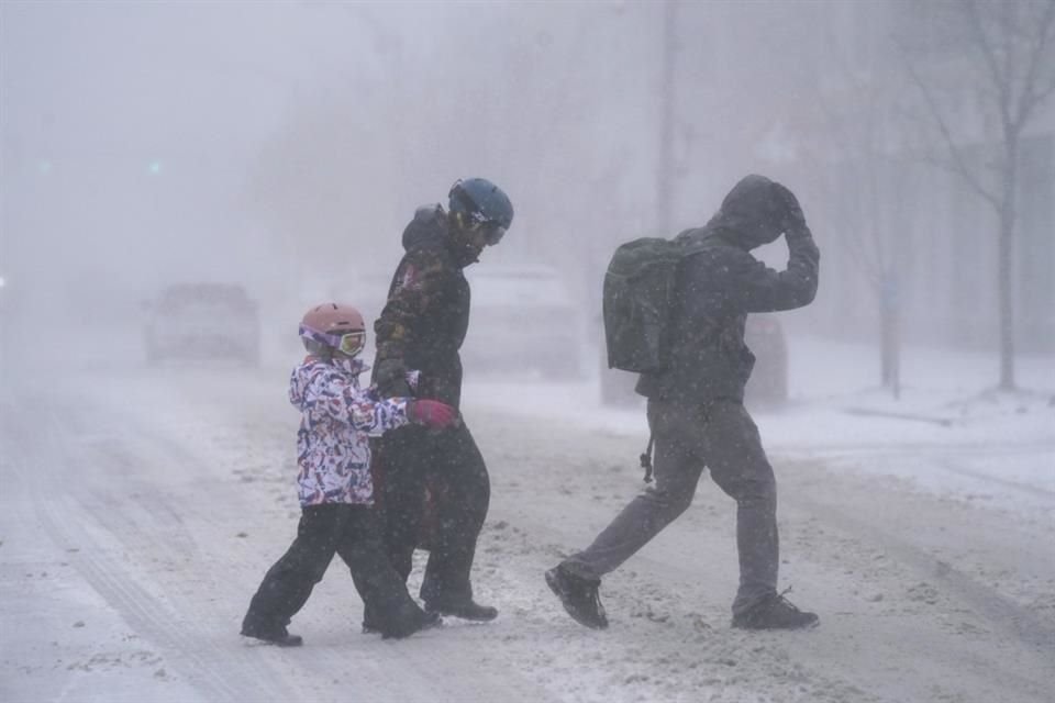 Aproximadamente 70 por ciento de la población de EU está bajo alerta meteorológica.