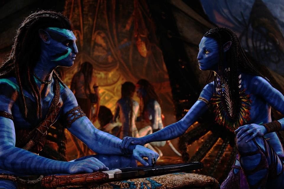 'Avatar 2: El Camino del Agua', de James Cameron, encabezó la taquilla por segundo fin de semana, recaudando 56 millones de dólares.