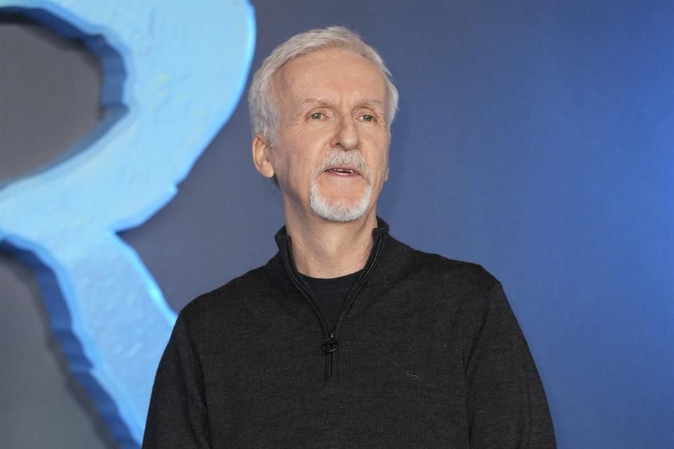 James Cameron confesó que cortó 10 minutos de las escenas de violencia armada en 'Avatar: El Camino del Agua'.