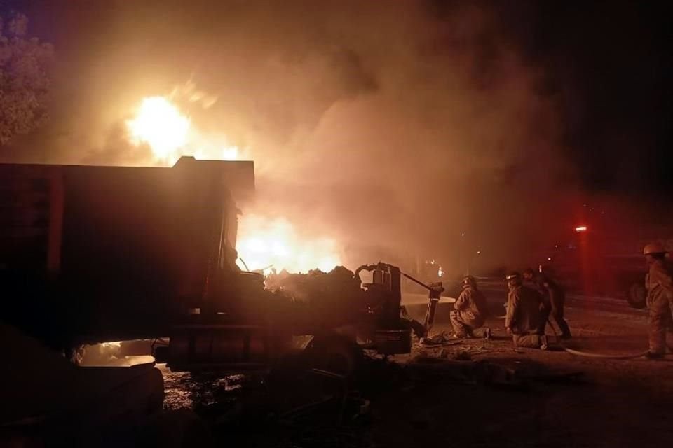 Los vehculos fueron atacados durante la madrugada de este martes en el Municipio de Acapulco, en Guerrero.