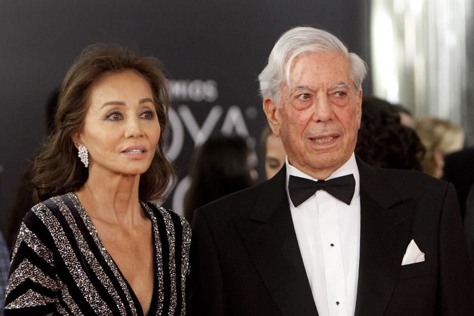 La socialité Isabel Preysler confirmó el final de su relación amorosa, de ocho años, con el escritor Mario Vargas Llosa.