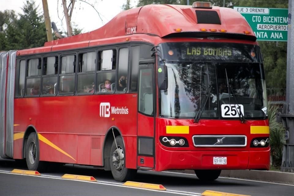 Debido a las obras en la Avenida Francisco del Paso y Troncoso, el servicio de esta ruta del Metrobús se interrumpirá durante varias horas.