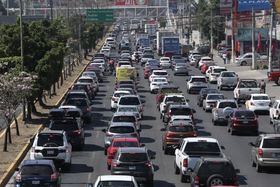 La vialidad en López Mateos,la recolección de basura y un buen avance a la L4 son las 'uvas' de Tlajomulco para 2023.