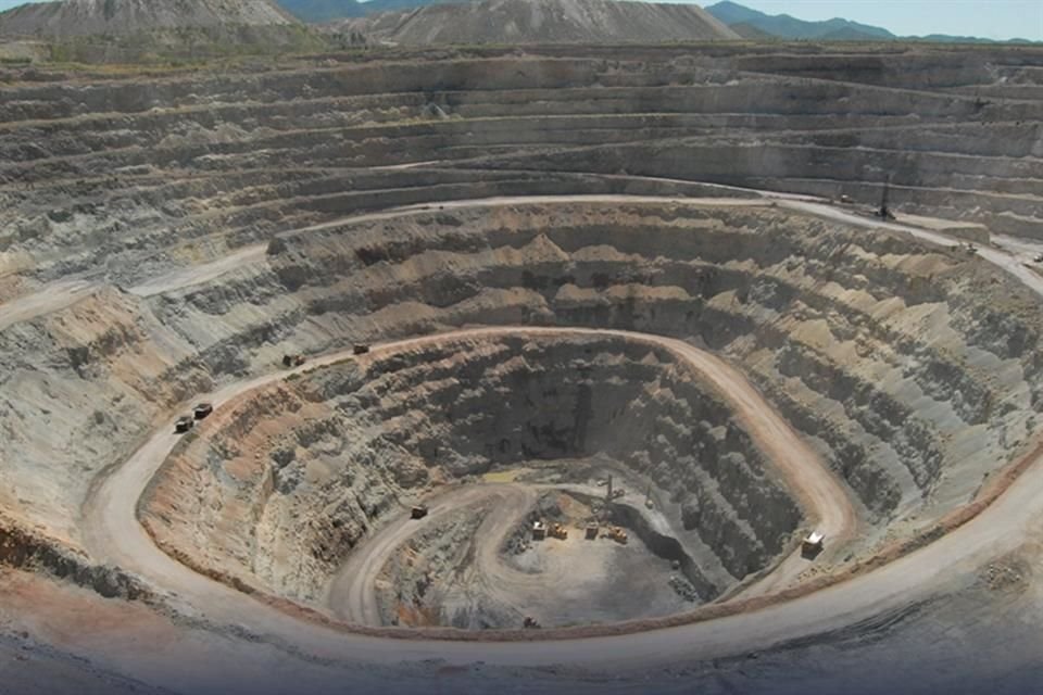 La unidad 'Hércules' de Minera del Norte opera yacimientos a cielo abierto y subterráneos que abastecen el mineral de fierro para AHMSA.