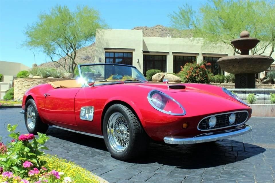 Este 'kit car' fue fabricado por Modena Design & Development con el propósito específico de la escena de la película.