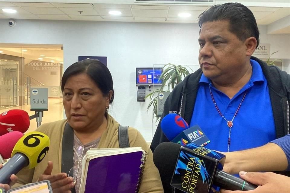 Los padres de la joven, Mario Escobar y Dolores Bazaldúa, informaron que las autoridades tendrán un periodo de tres meses para recabar pruebas y continuar con el proceso a partir del 10 de abril.